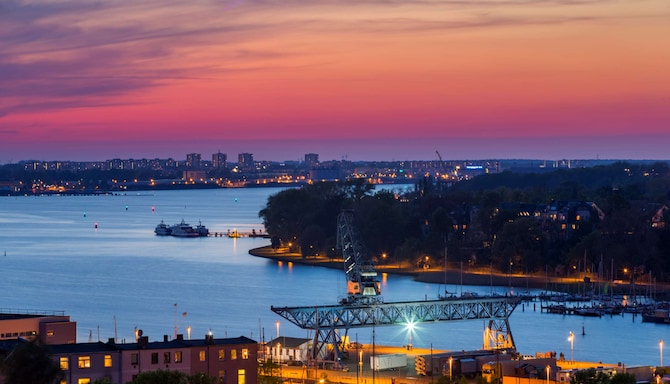 Radisson Blu Hotel, Rostock - Blick auf den Stadthafen