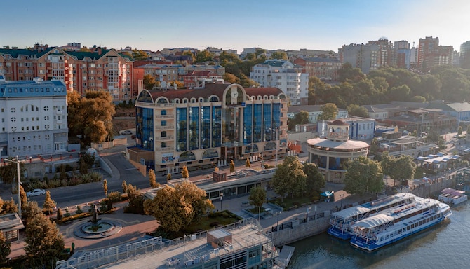 Radisson Blu Hotel, Rostov-on-Don - Facade