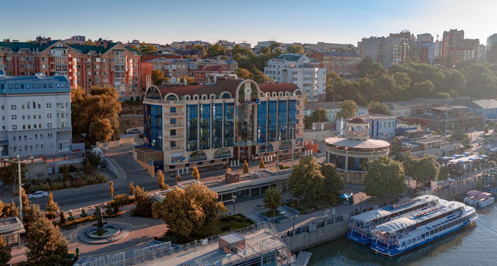 Radisson Blu Hotel, Rostov-on-Don - Facade