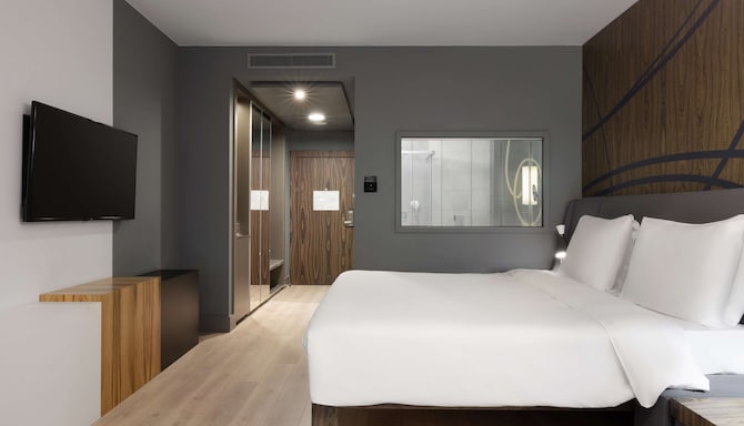 Radisson Blu Hotel, Rostov-on-Don - Standard & Superior Room