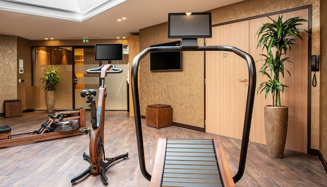 Radisson Blu Hotel, Rouen Centre - Hotel gym