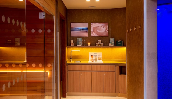 Radisson Blu Hotel, Rouen Centre - Urban Spa by Thalgo Features