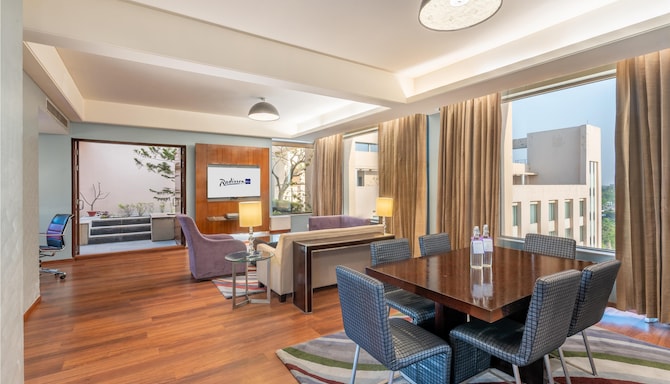 Radisson Blu Hotel, Rudrapur - Prez Suite Living Area