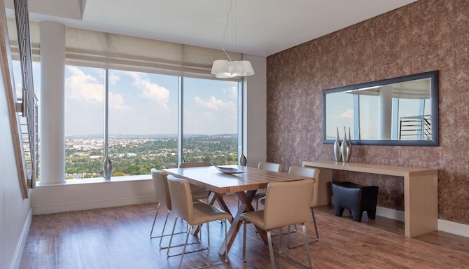 Radisson Blu Hotel Sandton, Johannesburg - Three Bedroom Suite