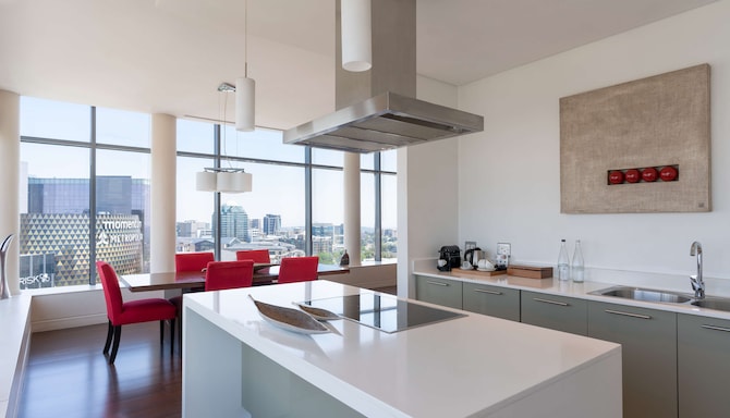 Radisson Blu Hotel Sandton, Johannesburg - Two Bedroom Suite