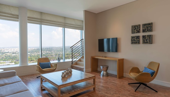 Radisson Blu Hotel Sandton, Johannesburg - Three Bedroom Suite