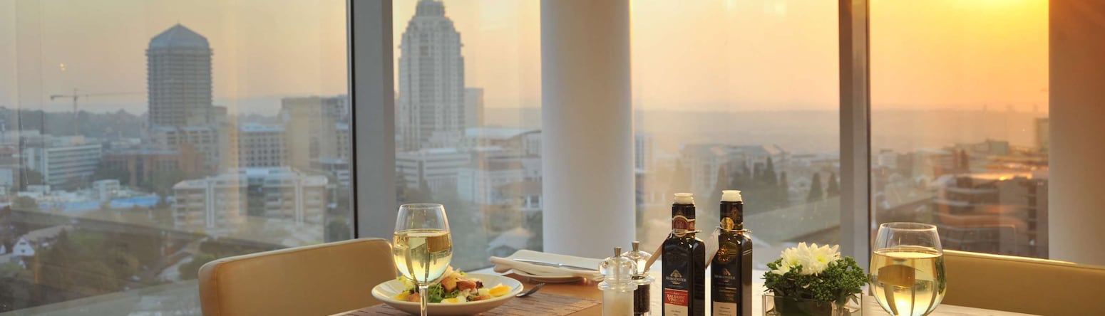 Radisson Blu Hotel Sandton, Johannesburg - Penthouse Dining