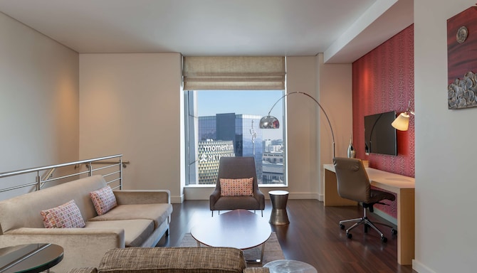 Radisson Blu Hotel Sandton, Johannesburg - 套房