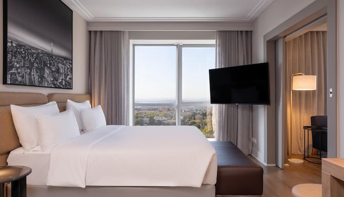 Radisson Blu Hotel Sandton, Johannesburg - Deluxe Suite