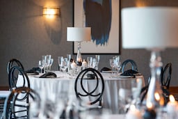 Radisson Blu Hotel Sandton, Johannesburg - Round table wedding set up