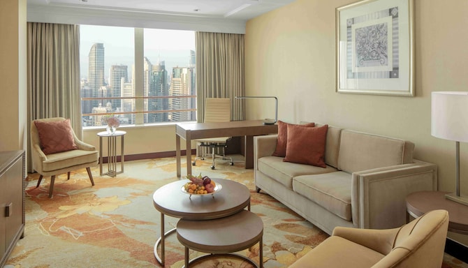 Radisson Blu Hotel, Shanghai New World - Deluxe Suite