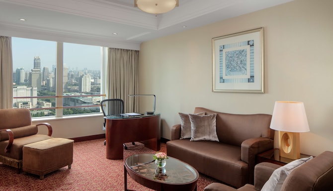 Radisson Blu Hotel, Shanghai New World - Deluxe Suite