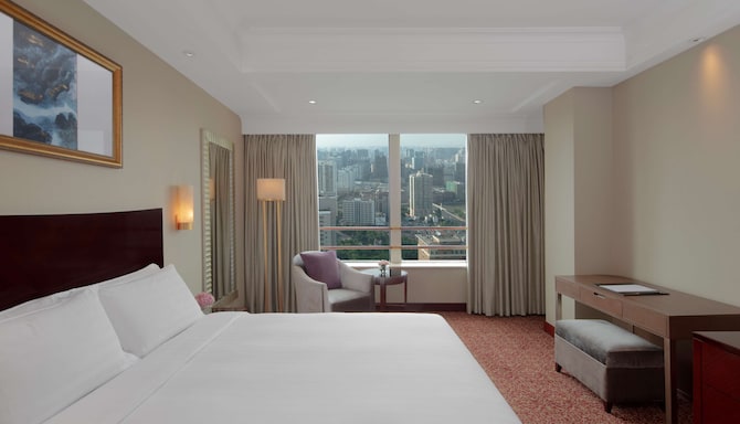 Radisson Blu Hotel, Shanghai New World - Deluxe Suite