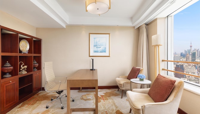 Radisson Blu Hotel, Shanghai New World - Business Class Executive Class