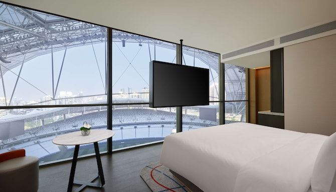 Radisson Blu Hotel, Shanghai Stadium - Executive Skyline View