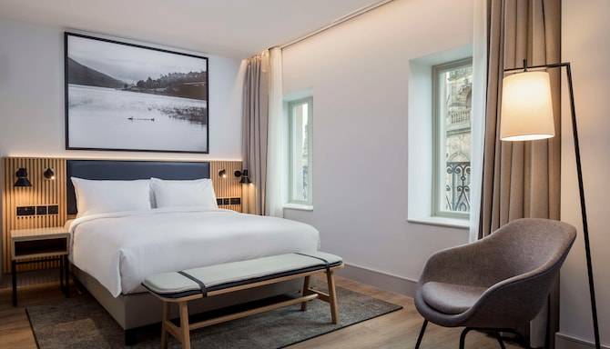 Radisson Blu Hotel, Sheffield - Superior Room with city garden view