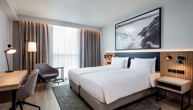 Radisson Blu Hotel, Sheffield - Superior Room with twin beds