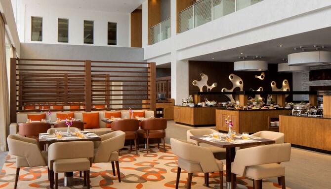 Radisson Blu Hotel, Sohar - Restaurant