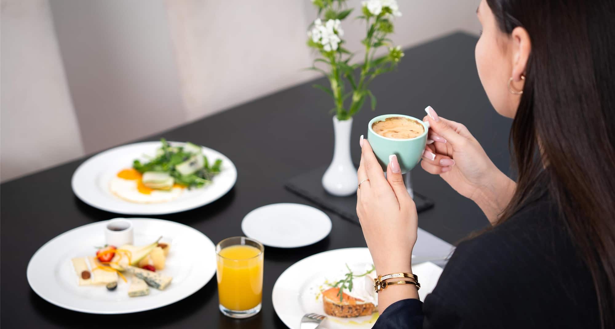 Radisson Blu Hotel and Spa, Daugava Riga - Breakfast setting