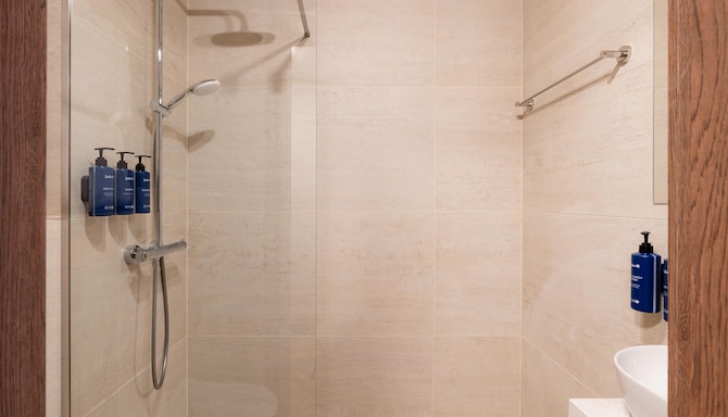 Radisson Blu Hotel & Spa, Daugava Riga - Cosy Room Bathroom