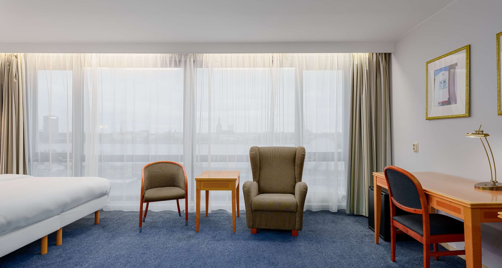 Radisson Blu Hotel and Spa, Daugava Riga - Superior room river and Old Town view