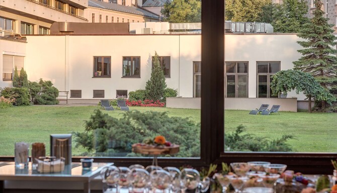 Our dining options for meeting and events | Radisson Hotels