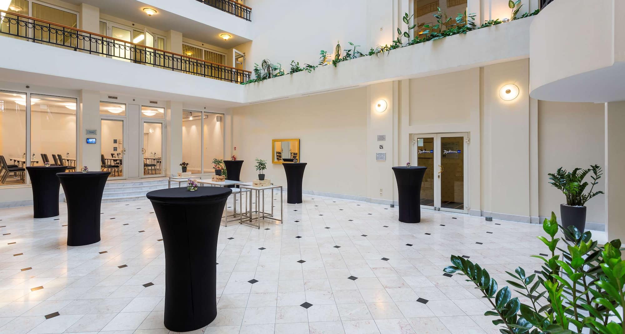Radisson Blu Daugava Hotel, Riga - Atrium