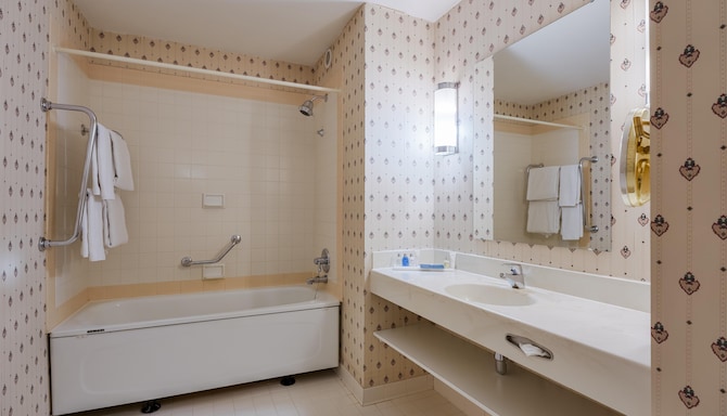 Radisson Blu Hotel & Spa, Daugava Riga - Люкс ванна