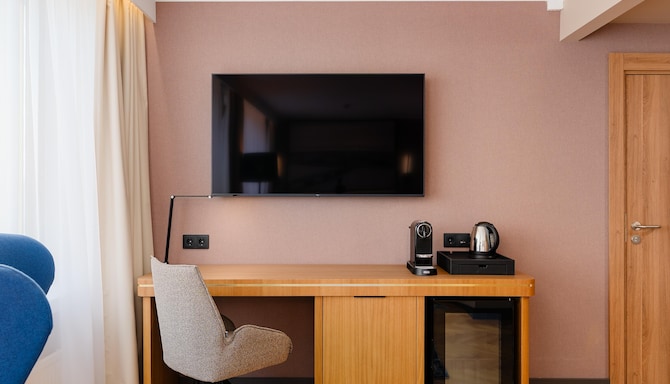 Radisson Blu Hotel & Spa, Daugava Riga - Family Suite with Spa Access