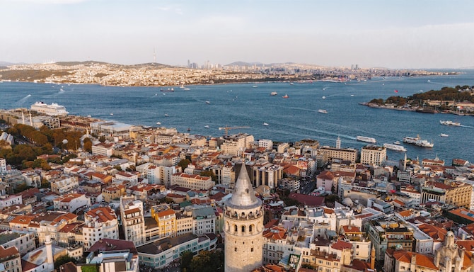 Radisson Blu Hotel and Spa, Istanbul Tuzla - Galata Tower