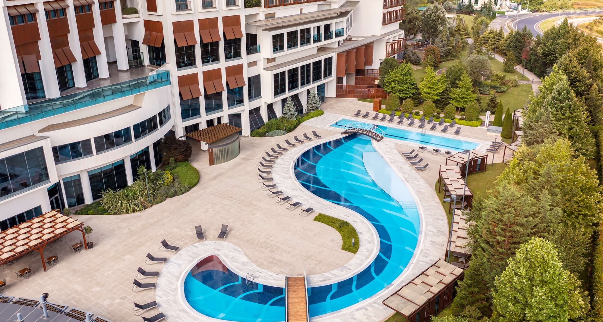 Radisson Blu Hotel & Spa, Istanbul Tuzla - 室外游泳池