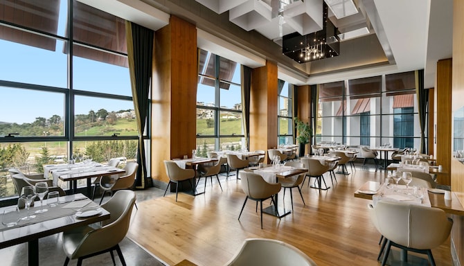 Radisson Blu Hotel & Spa, Istanbul Tuzla - Turca Resturant