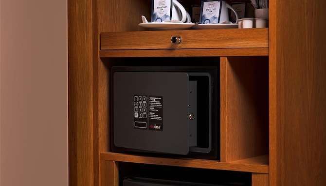 Radisson Blu Hotel & Spa, Limerick - Family Room Detail