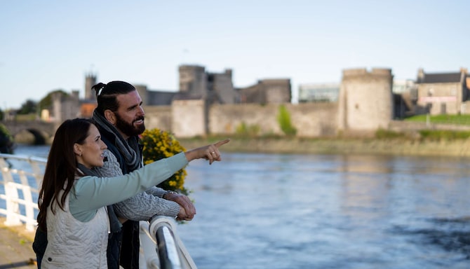 Radisson Blu Hotel and Spa, Limerick - King John s Castle