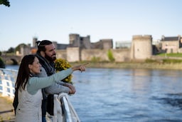 Radisson Blu Hotel and Spa, Limerick - King John s Castle