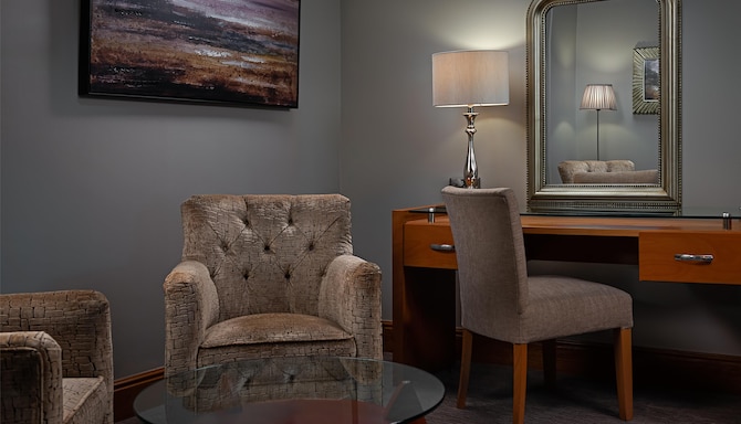 Radisson Blu Hotel & Spa, Limerick - Presidential Suite Bedroom