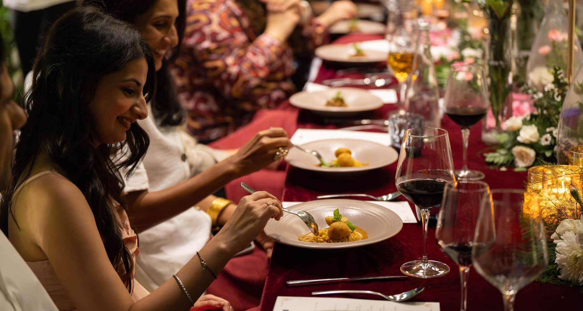 Radisson Blu Hotel and Spa, Nashik - Restaurant