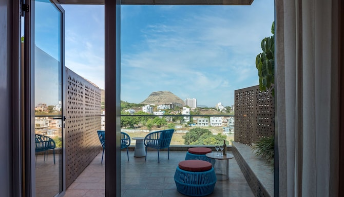 Radisson Blu Hotel & Spa, Nashik - Deluxe Room with Balcony