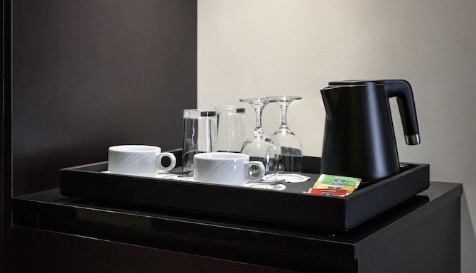 Radisson Blu Hotel & Spa, Nashik - Tea station in guest room