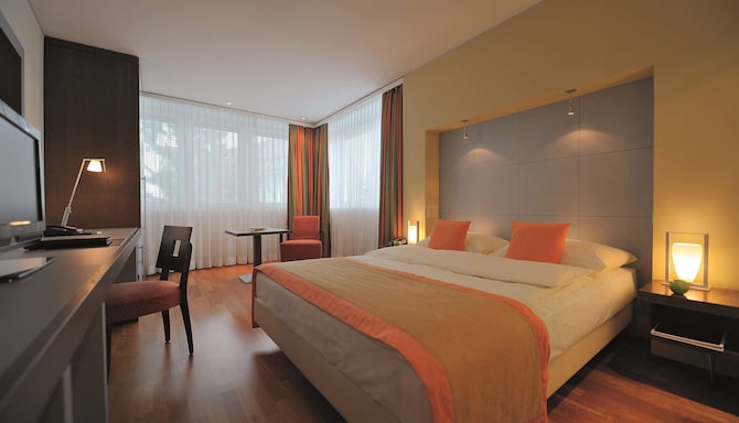 Radisson Blu Hotel, St. Gallen - Standard Room Bed
