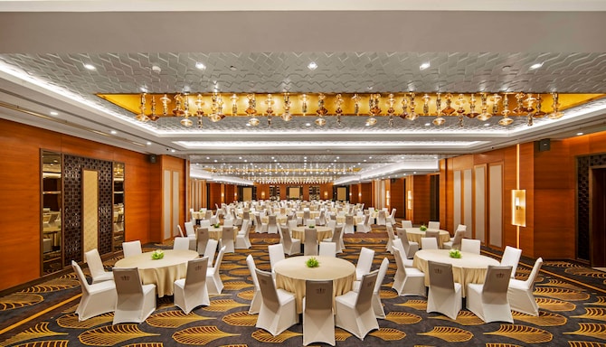 Royal Ballroom 2