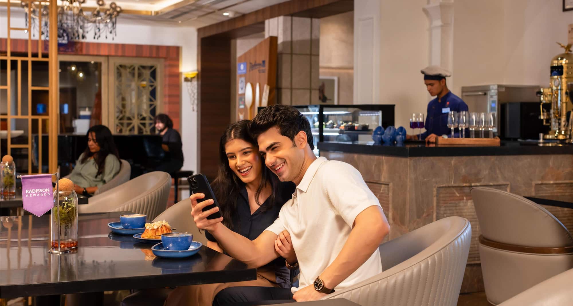 Radisson Blu Hotel and Suites GRT Chennai - Lobby Couple Pic