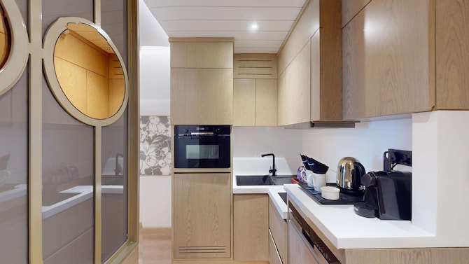 Radisson Blu Hotel & Suites GRT Chennai - Junior Suite
