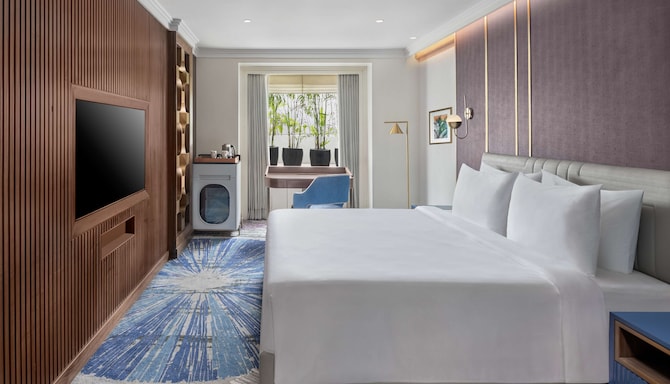 Radisson Blu Hotel & Suites GRT Chennai - Executive Suite