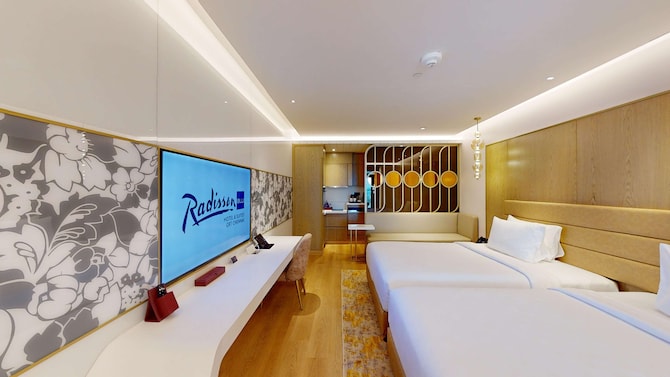 Radisson Blu Hotel & Suites GRT Chennai - Junior Suite