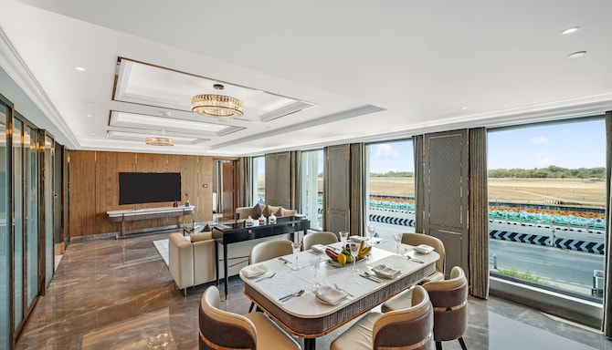 Radisson Blu Hotel & Suites GRT Chennai - Presidential Penthouse Suite