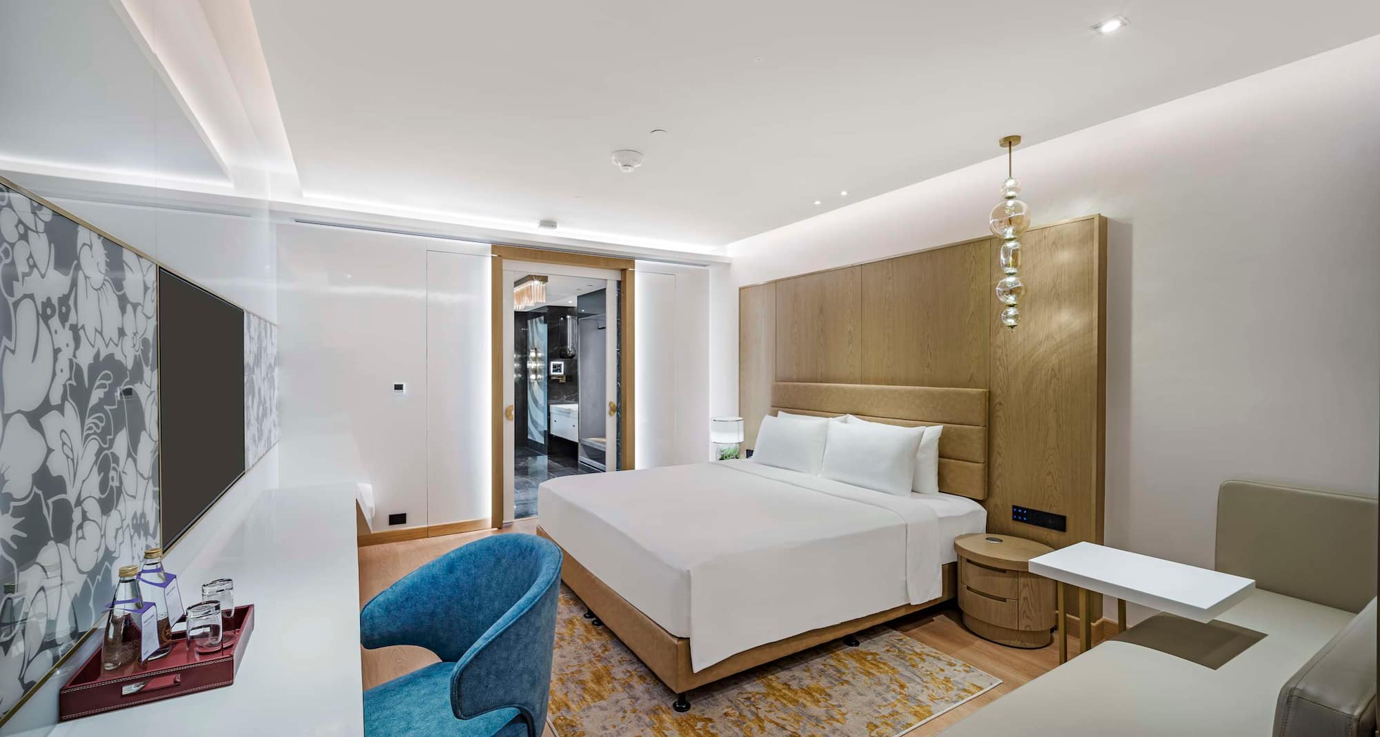 Radisson Blu Hotel and Suites GRT Chennai - Junior Suite