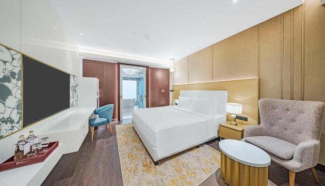 Radisson Blu Hotel & Suites GRT Chennai - One Bedroom Suite