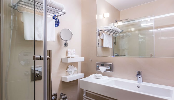 Radisson Blu Hotel, Szczecin - Standard Bathroom