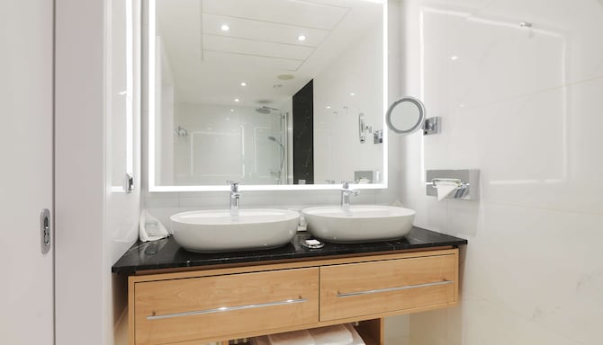 Radisson Blu Hotel, Szczecin - Junior Suite high floor (9th floor) bathroom